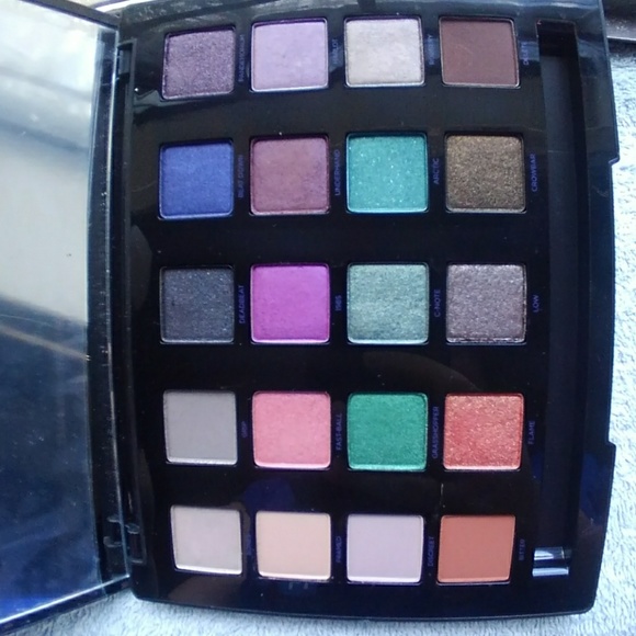 BNIB Urban Decay XX Vice Reloaded Palette - Picture 3 of 4
